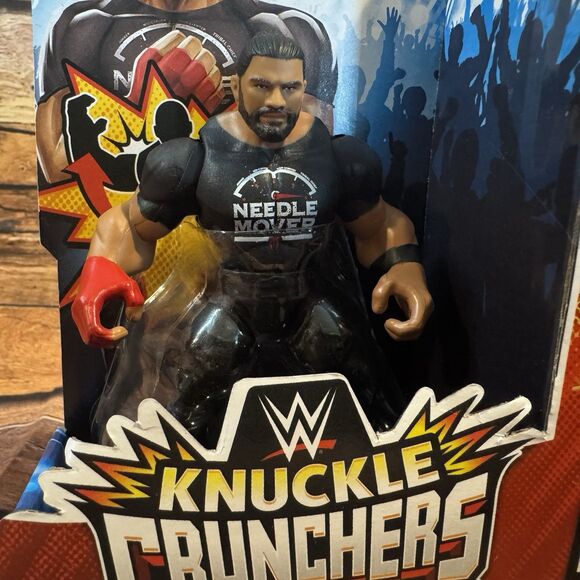 WWE Roman Reigns Knuckle Crunchers Wrestling Action Figure Mattel Kendo Sticks - Picture 7 of 7